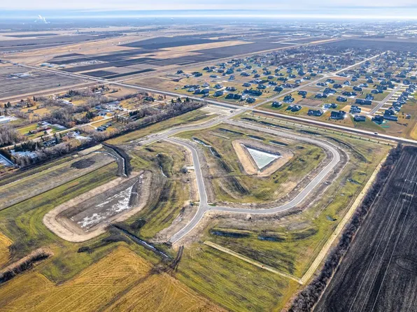 4834 42nd Ave N, Fargo, ND 58102