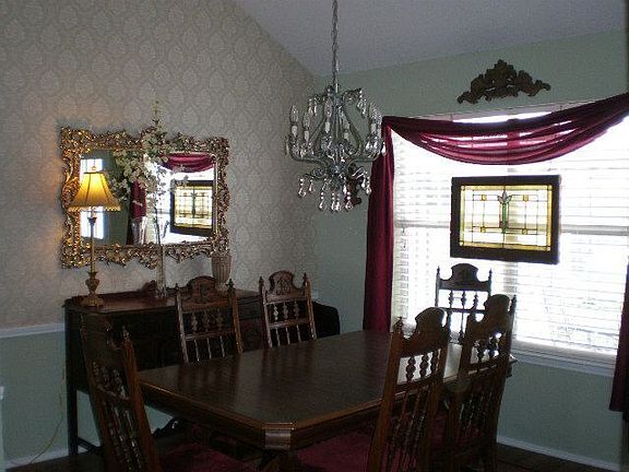 Breakfast Room