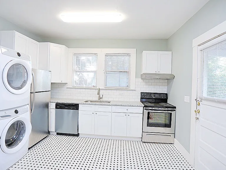 1330 SE 36th St — Photo 10