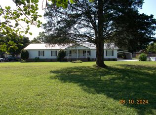 8830 Springfield Rd, Soddy Daisy, TN 37379