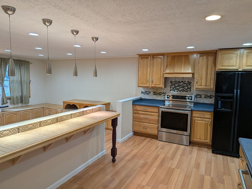 1st image of 6693 Buttonhole Ct
