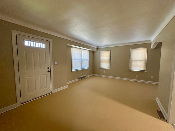 2nd image of 28478 Brentwood St