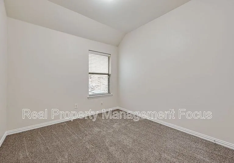 5037 Diamond Peak Ct — Photo 22