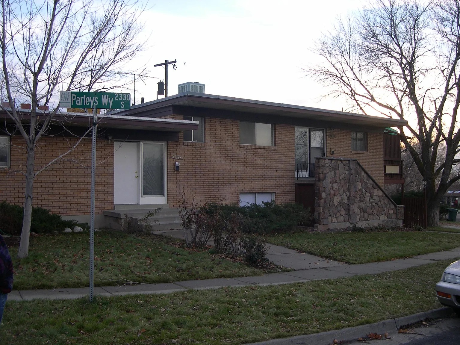 2 bed, 1200 sqft, $1,995 — Photo 4