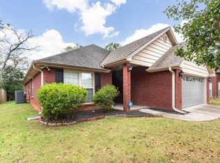 2058 Edgewood Dr, Moody, AL 35004