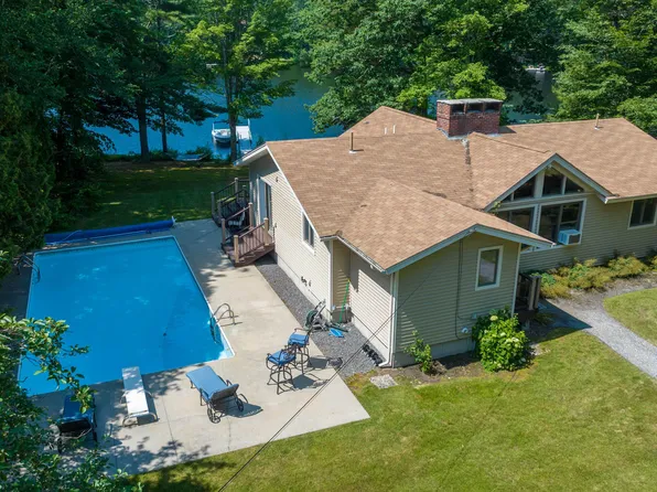 21 Check Point Drive, Raymond, ME 04071