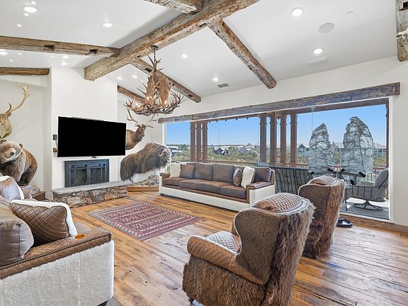 3rd image of 1673 Scenic Dr Unit 301