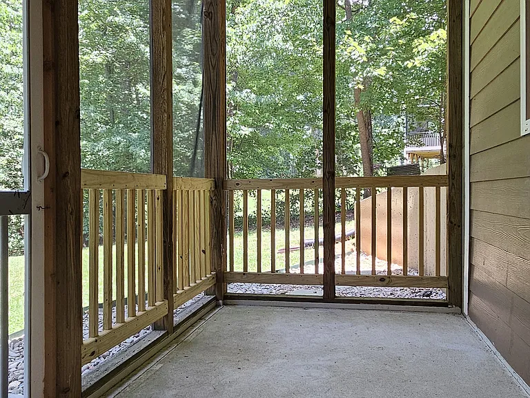 Basement Screened in Patio