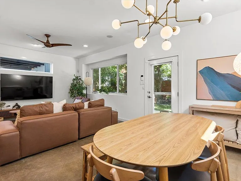 3505 Villa Ct #10 — Photo 6