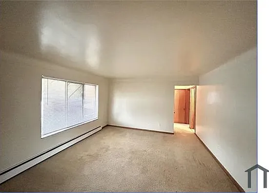 2 bed, 900 sqft, $1,100 — Photo 2