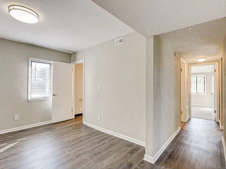 Lake Country Village Apartments — Photo 10