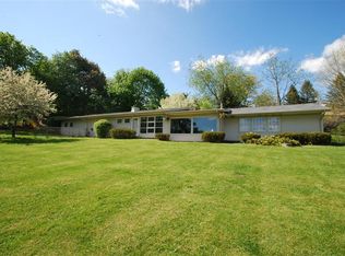 6069 Winans Lake Rd, Brighton, MI 48116