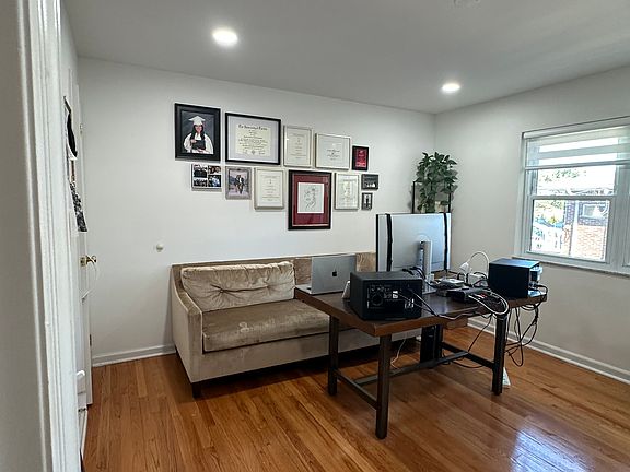 5th image of 758 Norman Rd