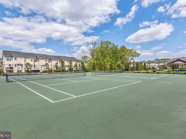 7568 Stonehouse Run Dr — Photo 21
