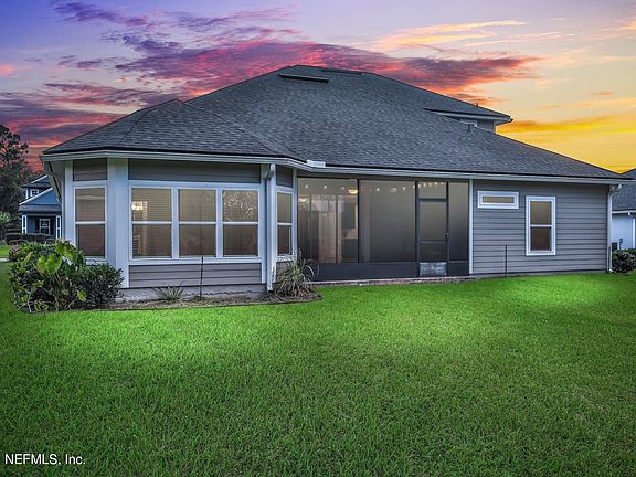 3rd image of 3528 Grand Victoria Ct