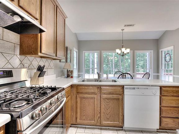 2nd image of 4041 Watkins Glen Dr