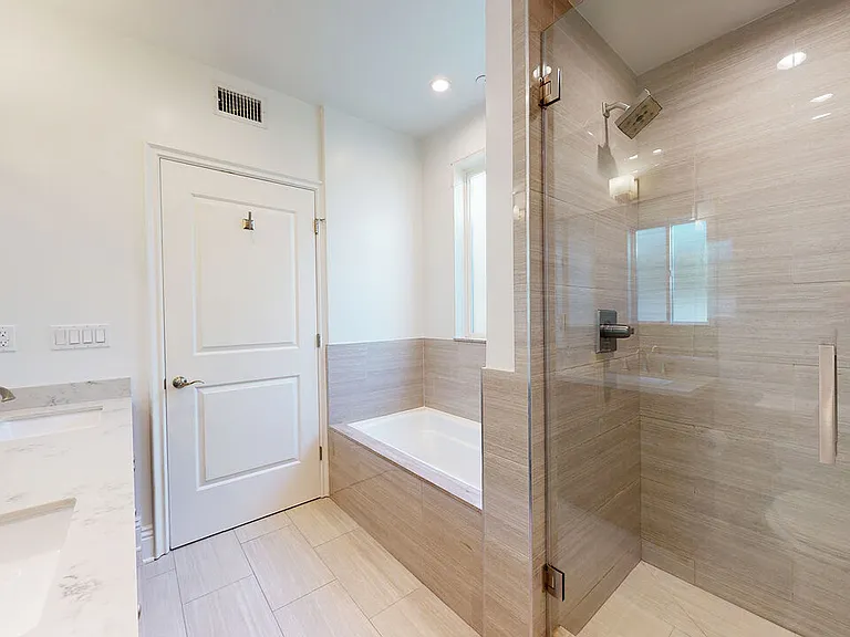 907 S Shenandoah St #101 — Photo 30