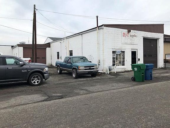 2nd image of 304 Fackler St