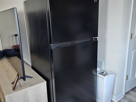 2nd image of 102 Jamestown Ct #101