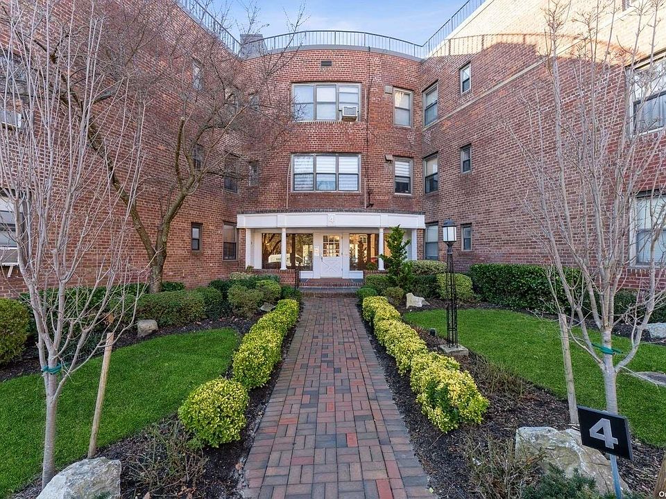1st image of 4 Town House Place #2E