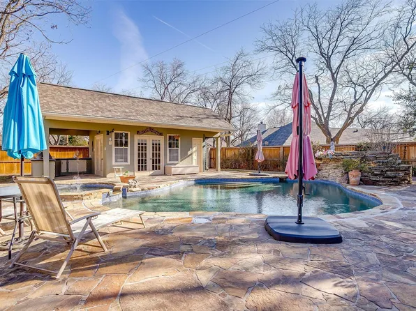 8901 Ellerslie Cir, Granbury, TX 76049