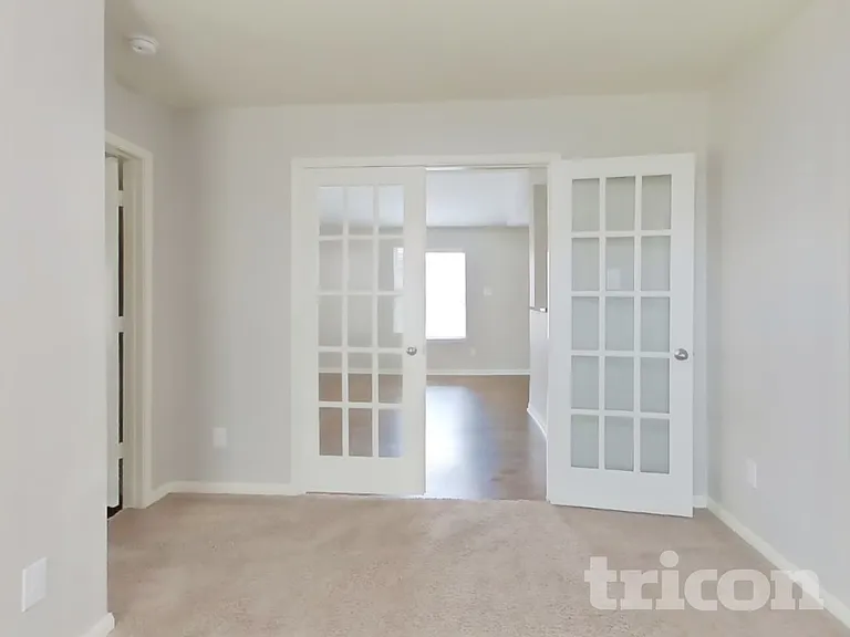 2321 Oyster Bay Ave — Photo 14