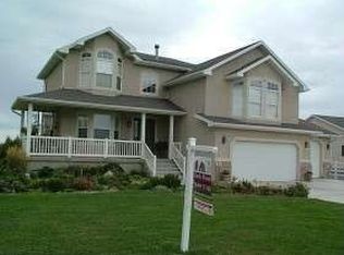 355 E Davenport Dr, Grantsville, UT 84029