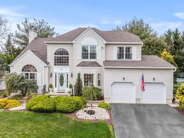 326 Mackenzie Dr, Jackson, NJ 08527