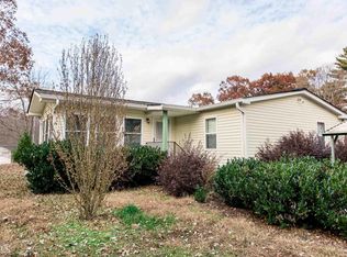 205 Midland Ct, Clarkesville, GA 30523