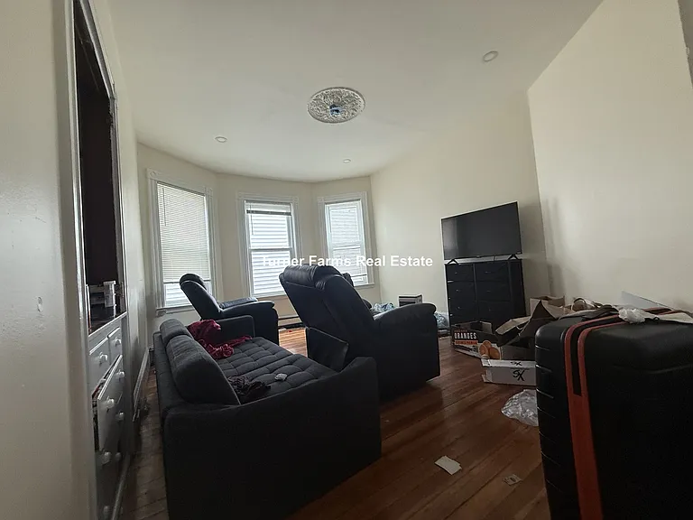 64 Fisher Ave #1 — Photo 6