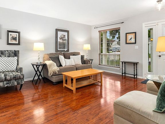 4th image of 6411 Parksleg Ct