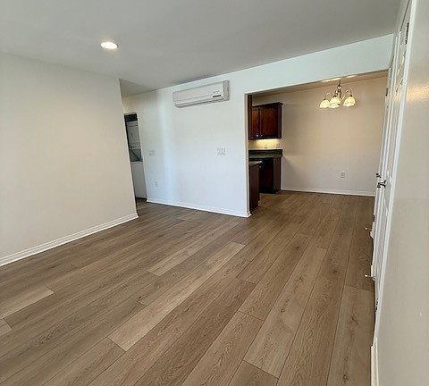 3rd image of 305 E 26th St E