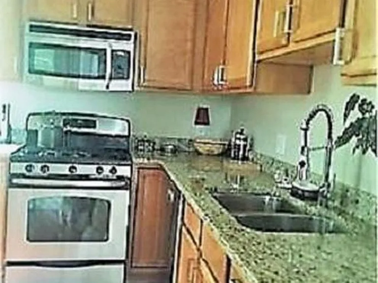 3116 Walworth Ave — Photo 9
