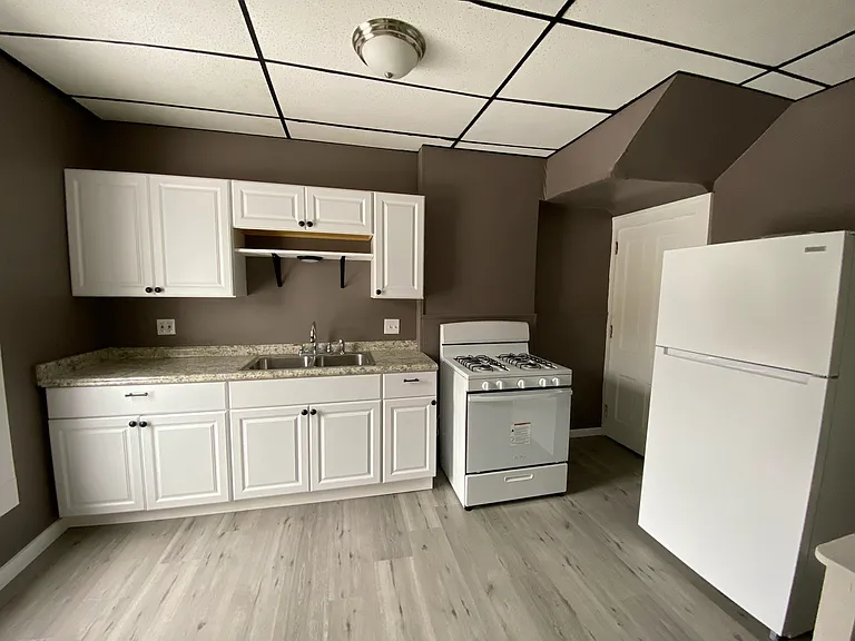 565 State St #561 — Photo 6