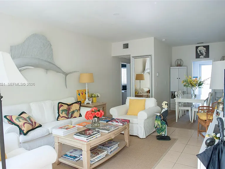 1840 James Ave #10 — Photo 3