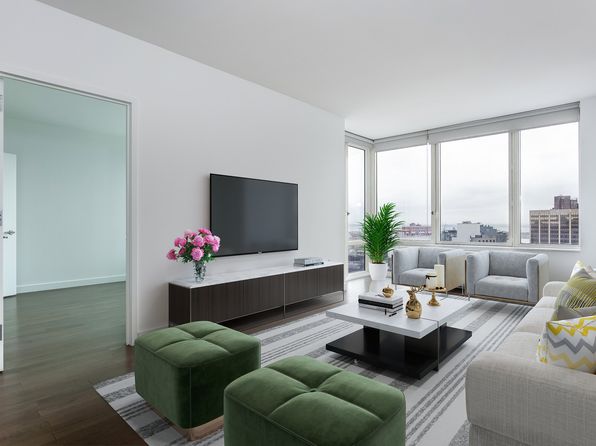 388 Bridge St APT 27C