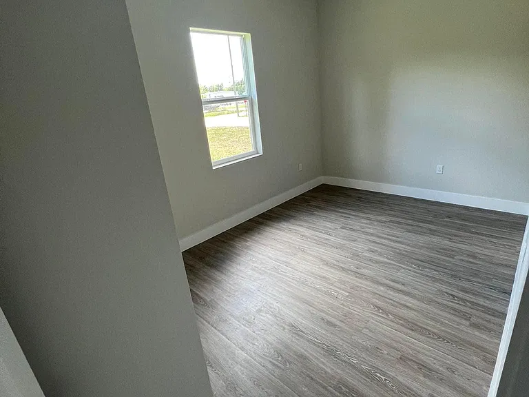 602 Jasmine St — Photo 8