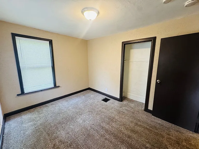 10630 Kimberley Ave — Photo 38