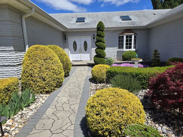 38 McCaffery Rd