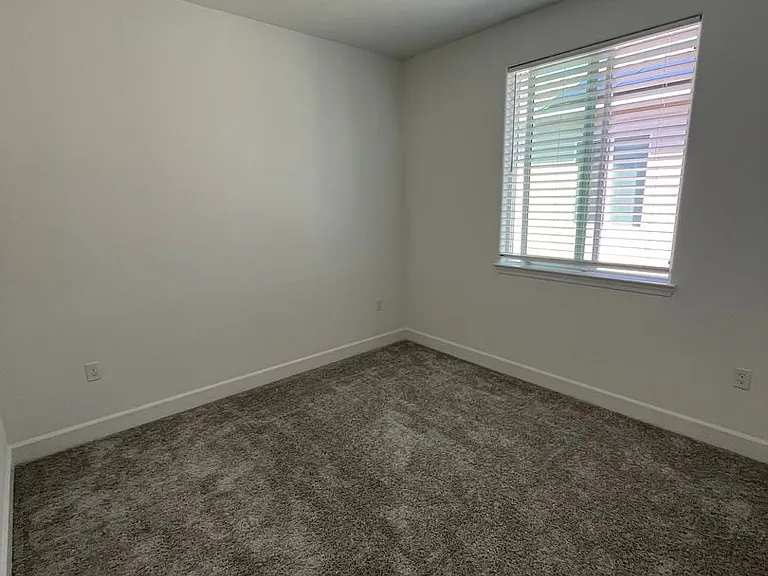 1583 Levy St — Photo 23
