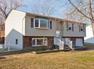 101 Vails Gate Heights Dr, New Windsor, NY 12553