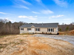 1788 Bobcat Ln, Woodruff, SC 29388