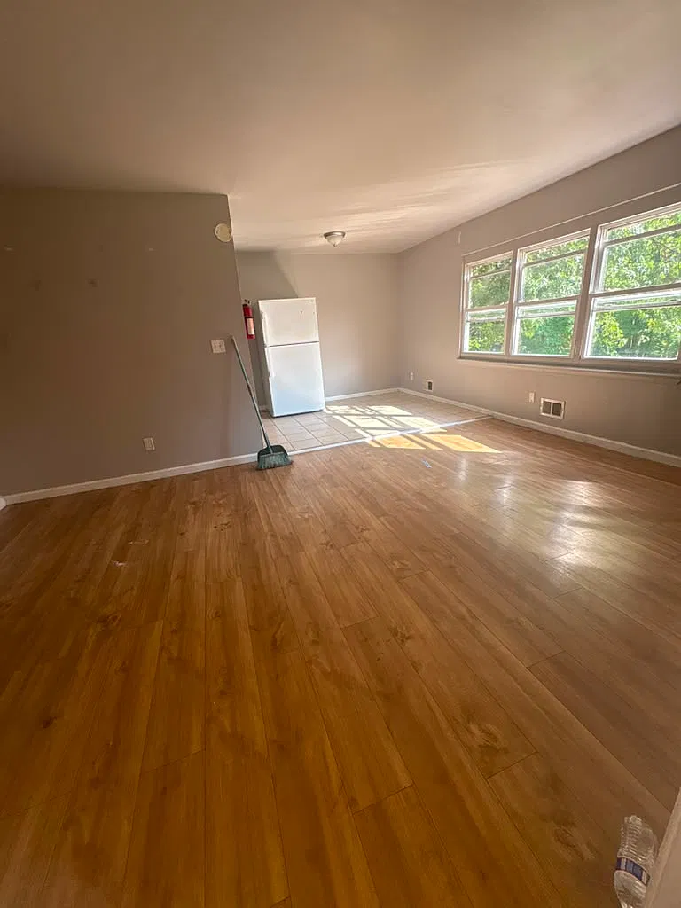 2 bed, $2,100 — Photo 3