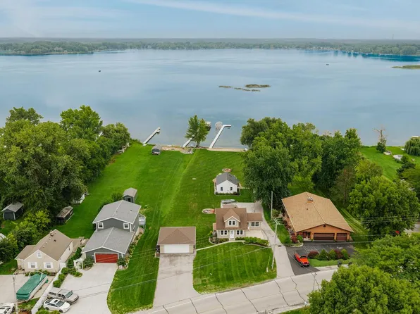 25805 W Loomis ROAD, Waterford, WI 53185