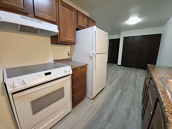 5th image of 175 S National Ave #17947355