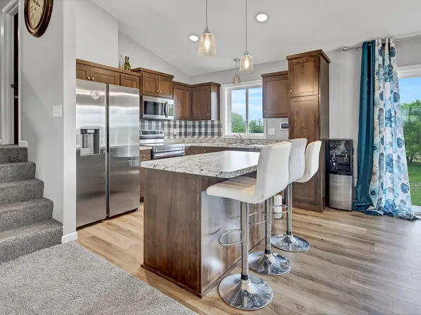 924 Poplar Dr SE, Kimball, MN 55353