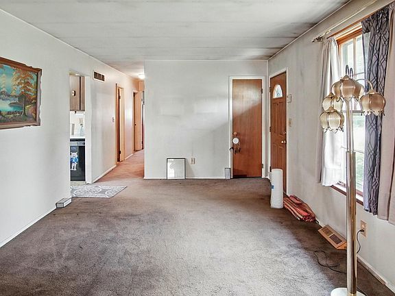 3rd image of 4391 Saint Francis Dr