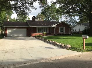 911 S 218th St, Elkhorn, NE 68022