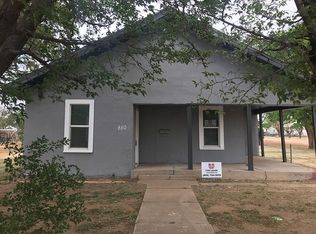 850 S 13th St, Slaton, TX 79364