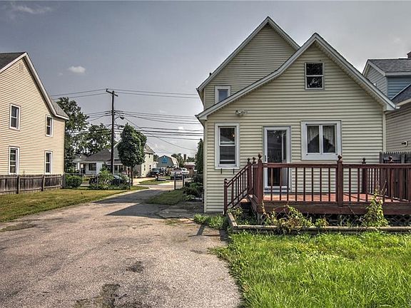 5th image of 12 Newell Ave